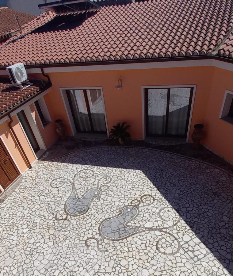 B&B Il Mandorlo Сан-Вито Экстерьер фото